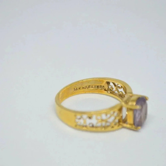 Lind Purple Glass Rhinestone Openwork Ring - Picture 3 of 5